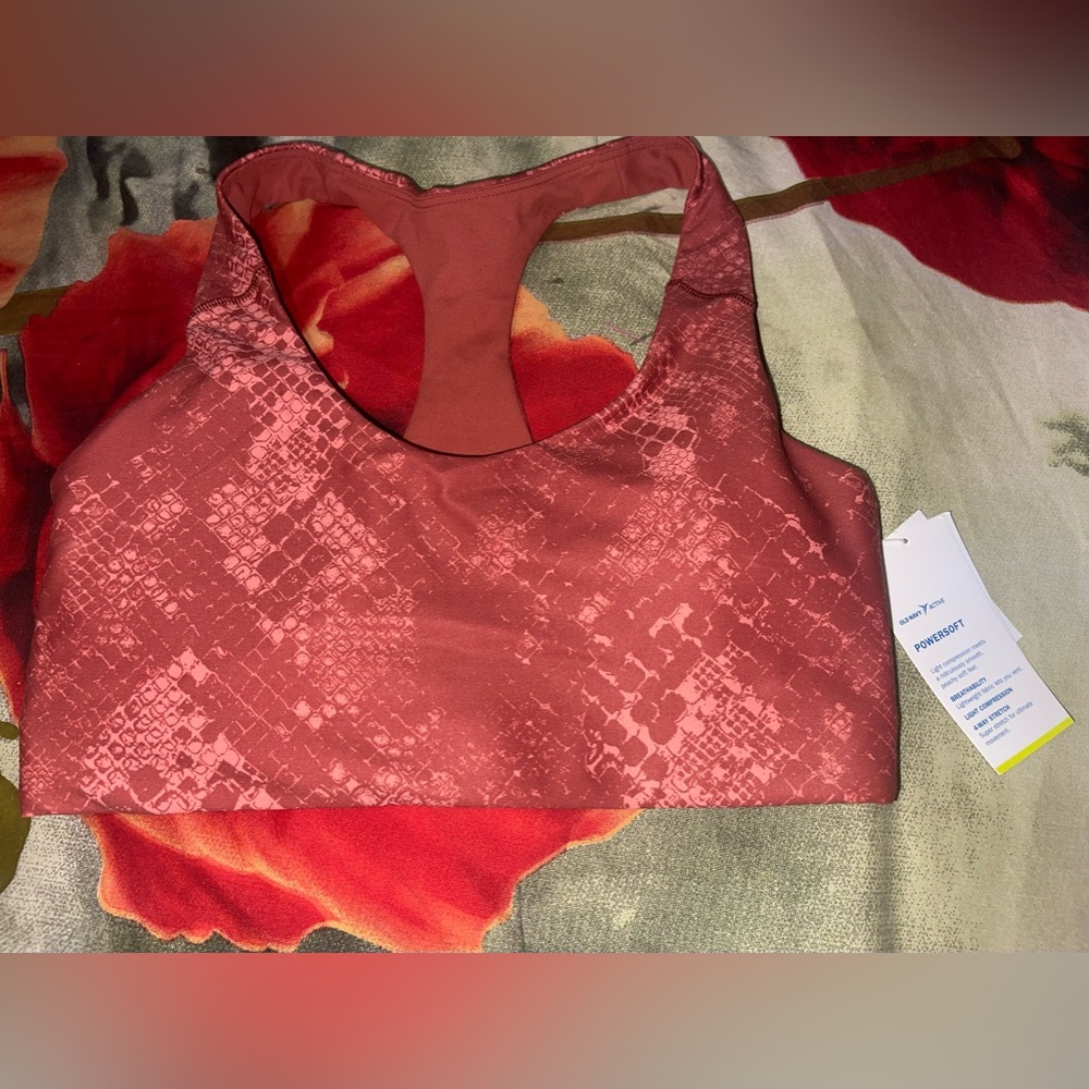 NWT old navy racer back sports bra